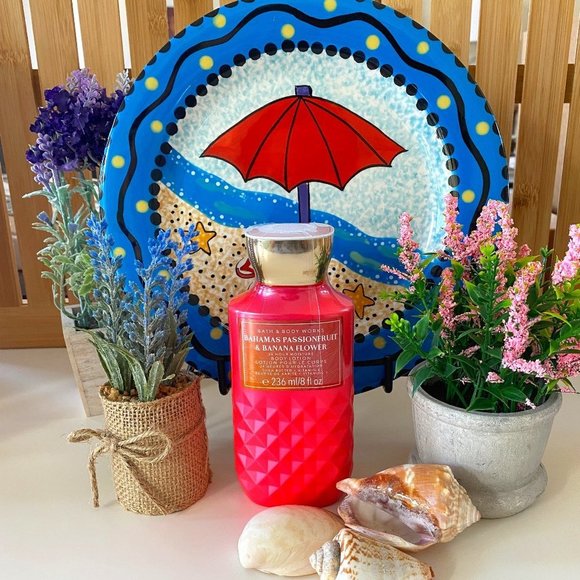 2/$16 Bahamas Passionfruit & Banana Flower Body Lotion Bath & Body Works New - Picture 2 of 4
